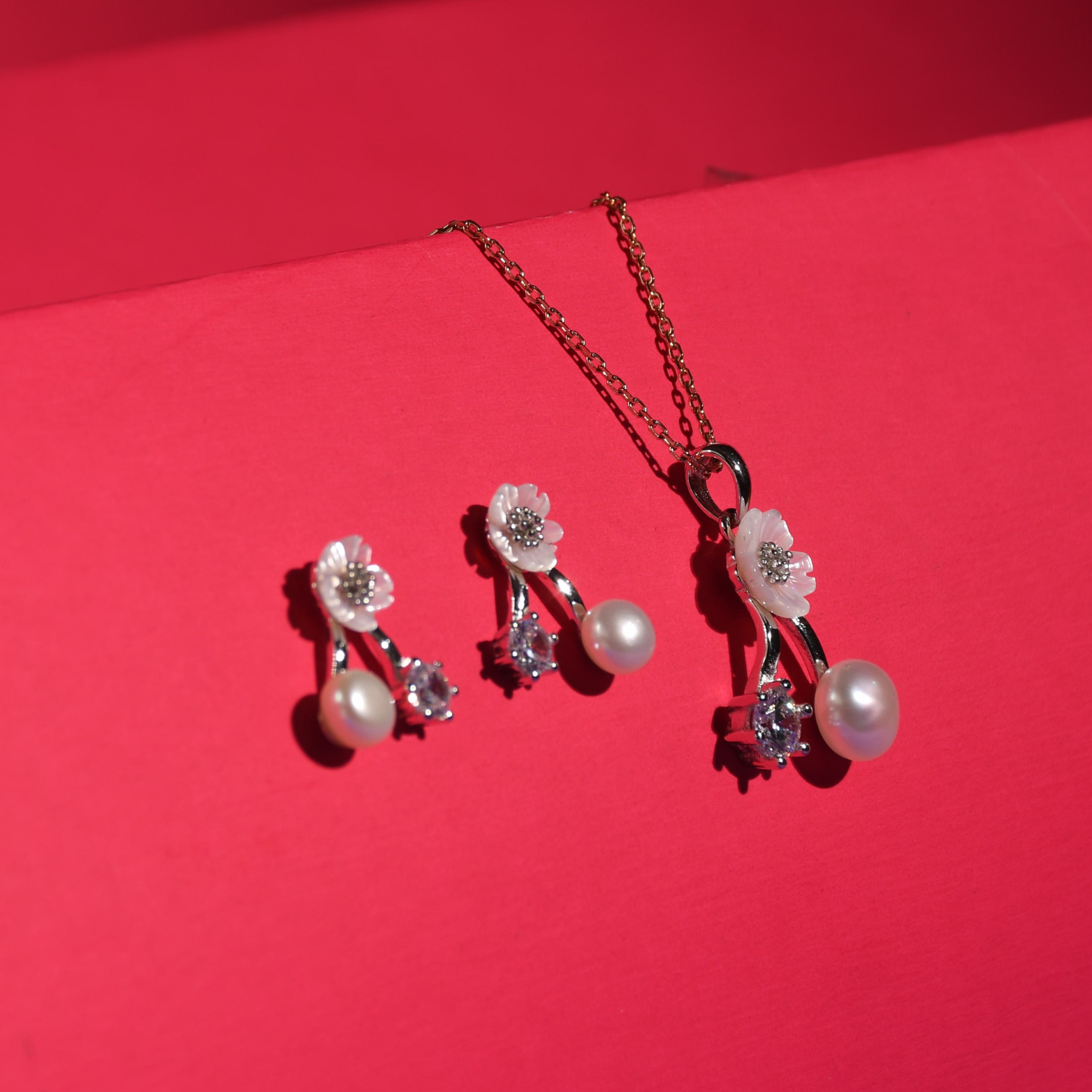 Bloom Pearl  CZ Rose Gold Necklace Set