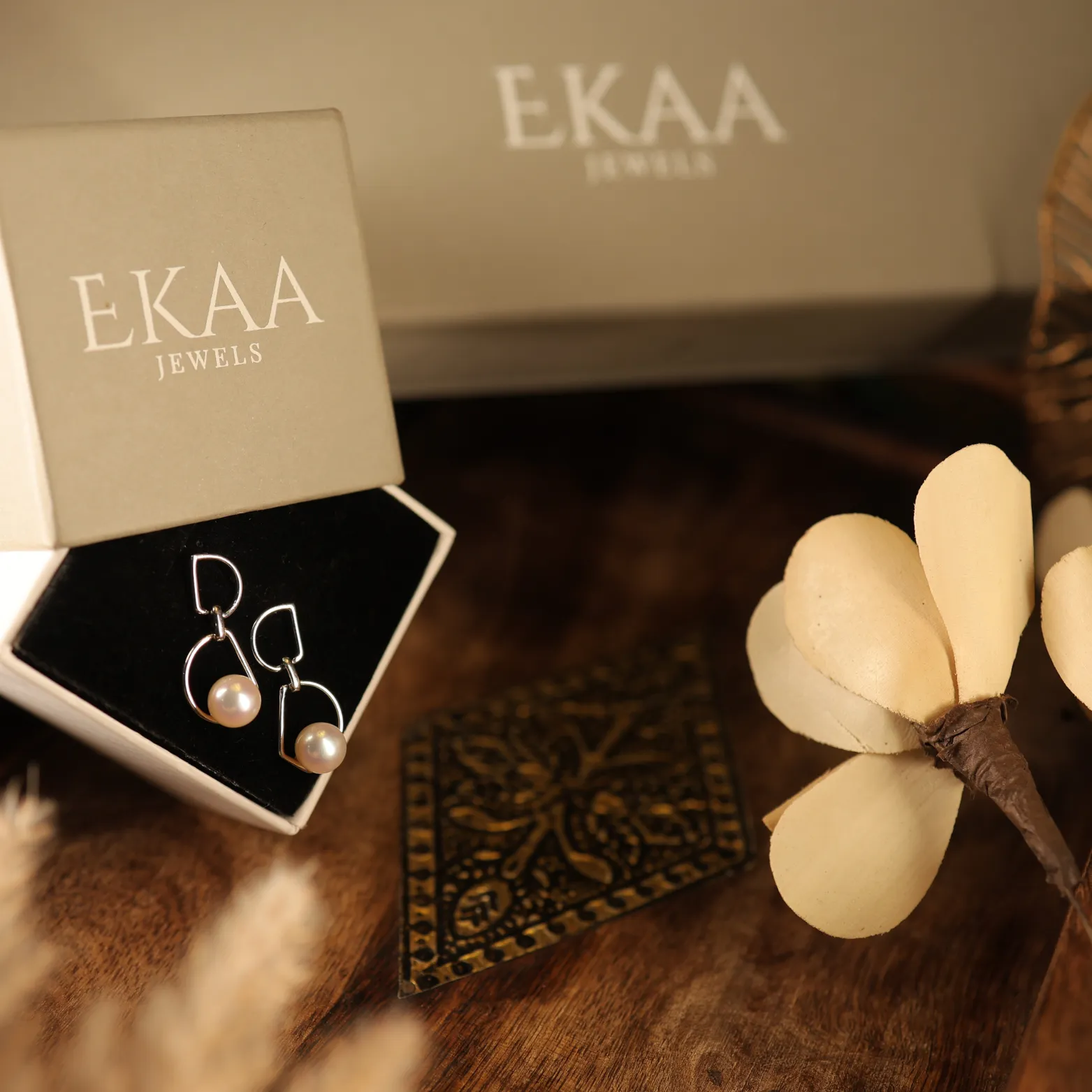 Luna Pearl Drop Earrings