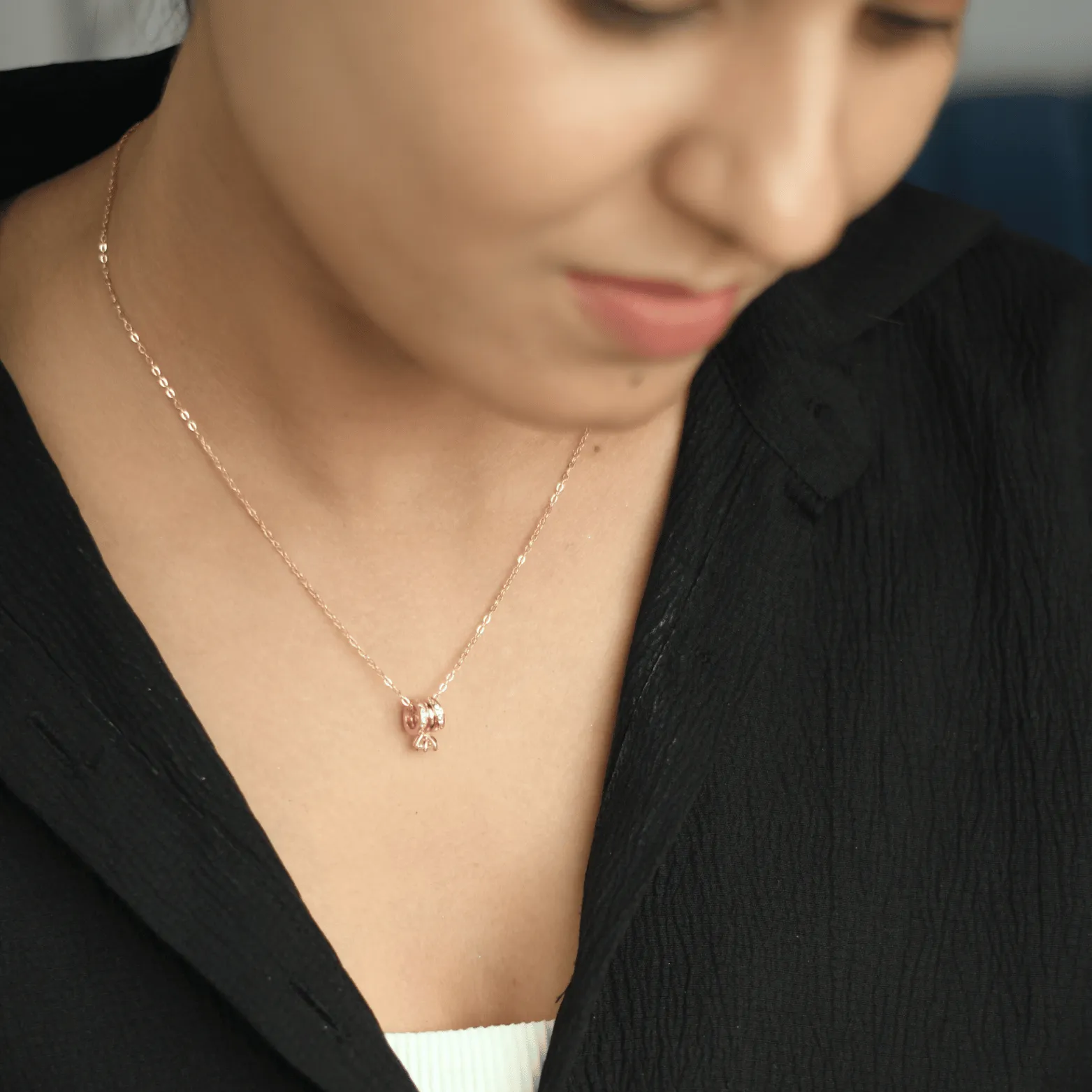  Rose Gold Sparkling Tulip Pendant Necklace