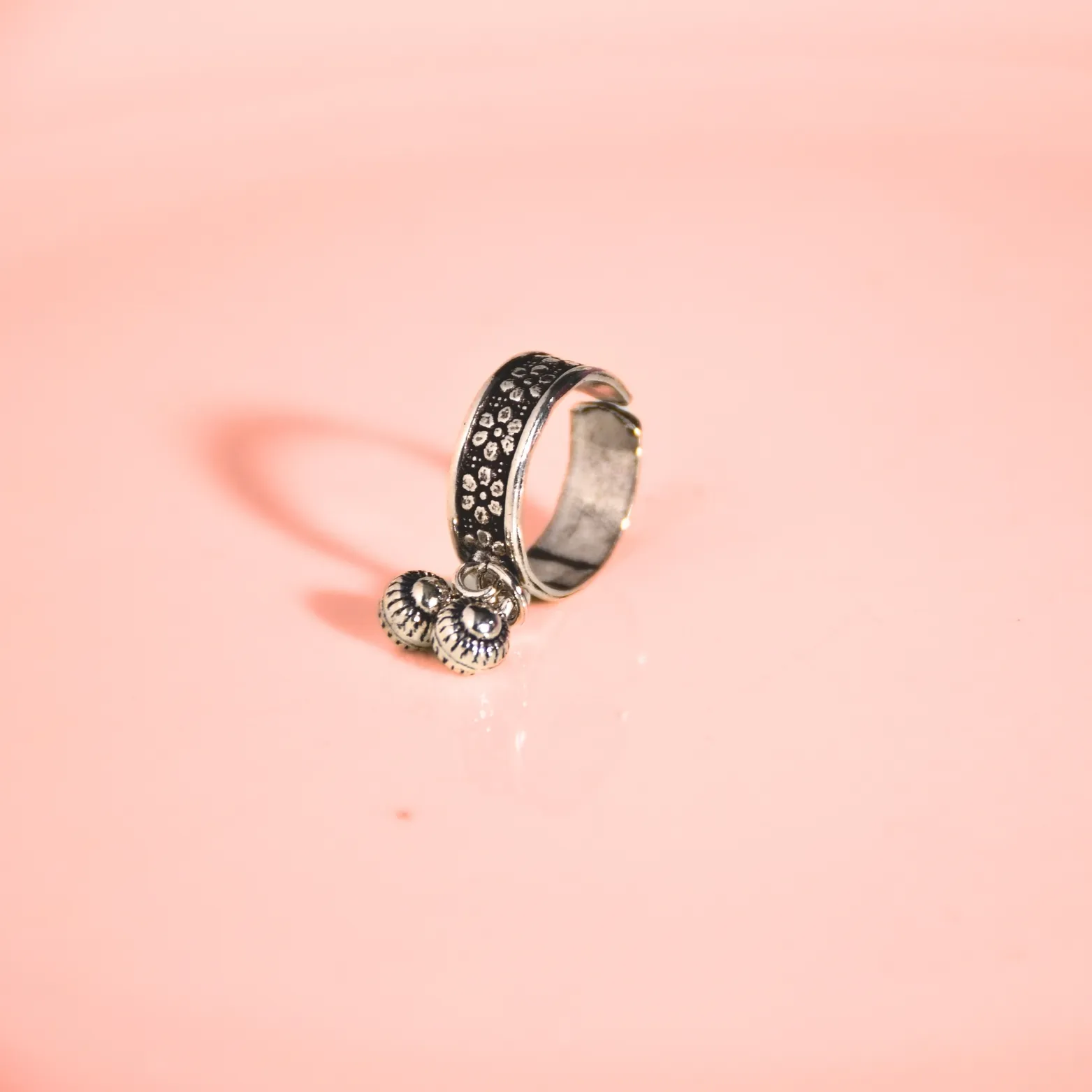 Antique Floral Jhumki Silver Toe Rings