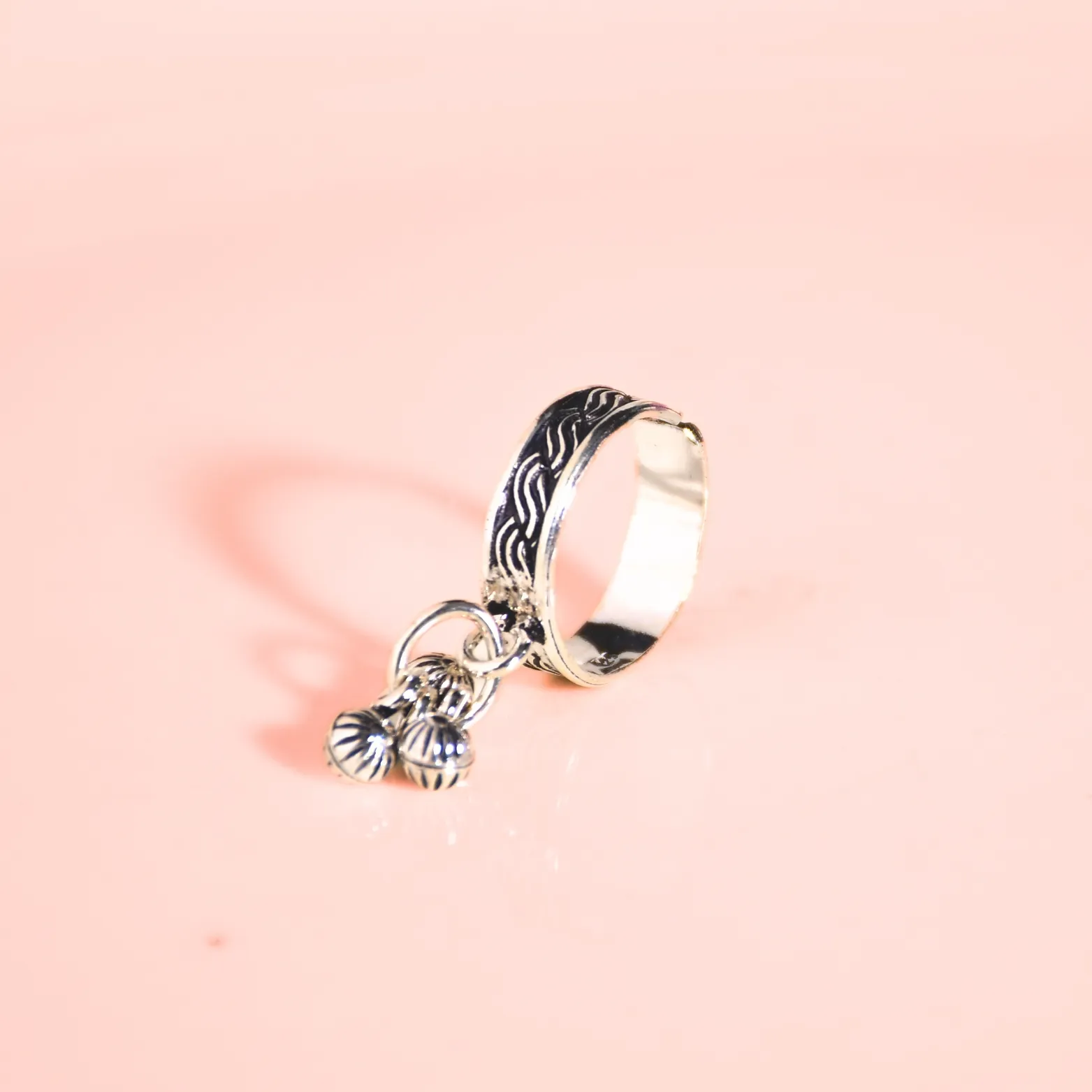Oxidized Wave Silver Jhumki Toe Rings